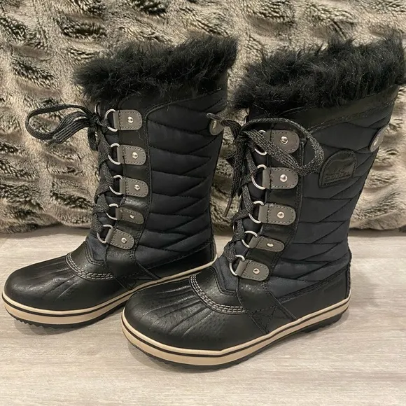 EUC Sorel Kids Tofino II Snow Boots