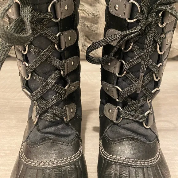 EUC Sorel Kids Tofino II Snow Boots