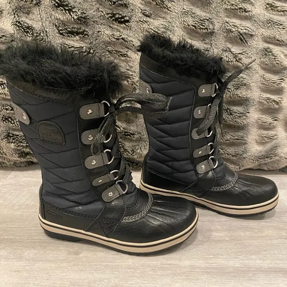 EUC Sorel Kids Tofino II Snow Boots