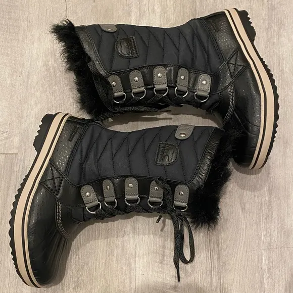 EUC Sorel Kids Tofino II Snow Boots