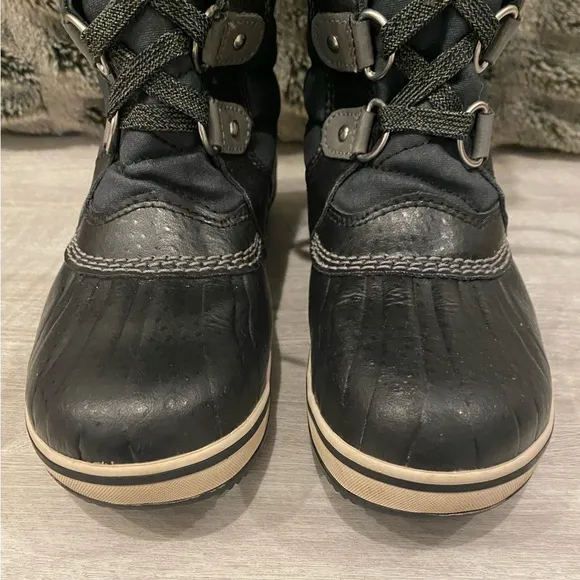 EUC Sorel Kids Tofino II Snow Boots