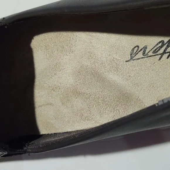 EUC Trotter Moment Gray Loafers Leather Uppers Narrow 6 1/2