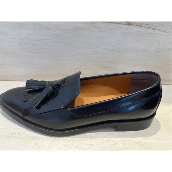 Everlane Womens The Modern Tassel Loafers in Black size 6 Oxfords Shoes slip ons