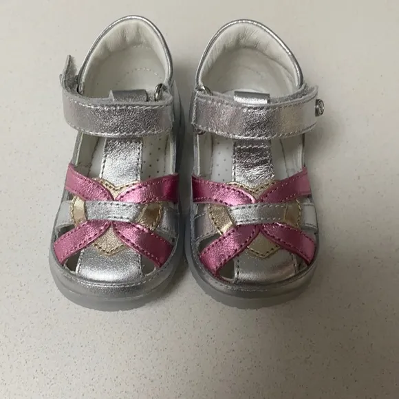 Falcatto baby girl sandals
