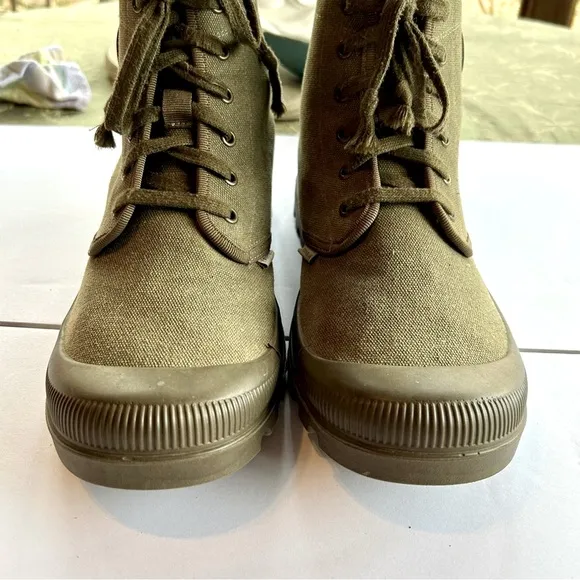Farm Blue Men's Ranger Khaki Boots High Top Hiking Shoes Size 12.