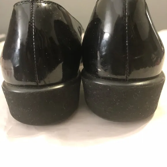 Ferragamo Black Flats/ women