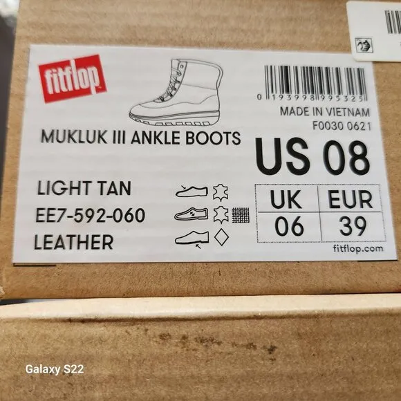 Fitflop Leather Mukluks Iii Tan Boots. NIB. Size: Various.