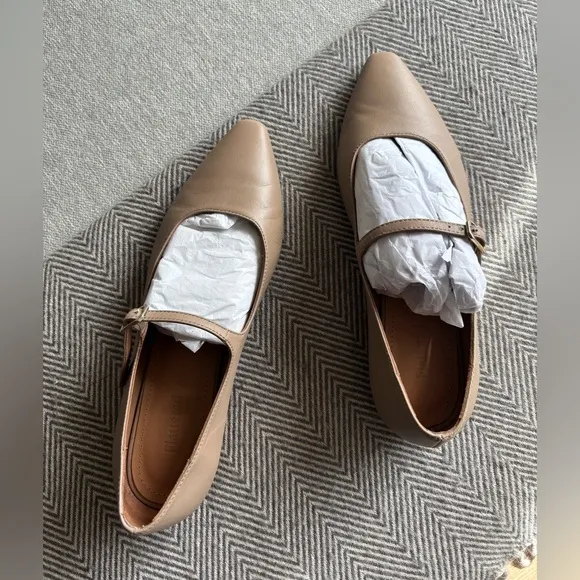 Flattered Camila Leather Beige size 8