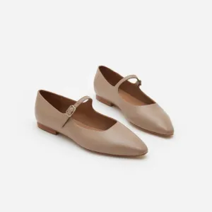 Flattered Camila Leather Beige size 8
