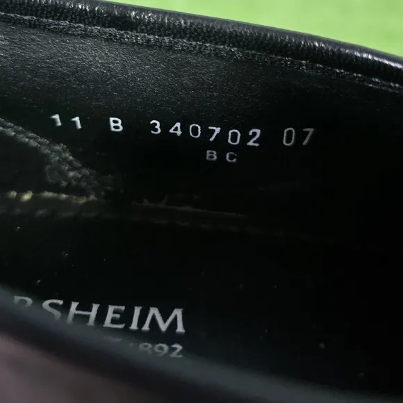 FLORSHEIM | COMO MOC TOE STRAP GENUINE LEATHER LOAFERS