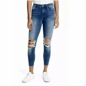 FRAME Le High Skinny Crop Distressed Jeans in Gaby Size 26
