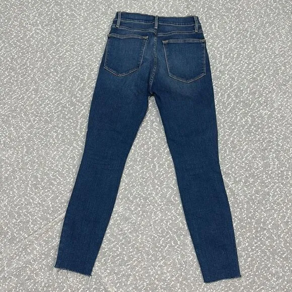 FRAME Le High Skinny Crop Distressed Jeans in Gaby Size 26