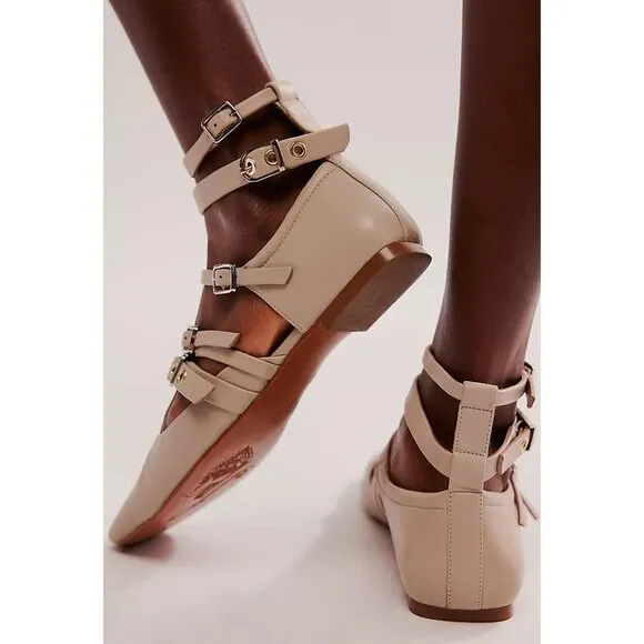 FREE PEOPLE Hart Buckle Flats / Cafe