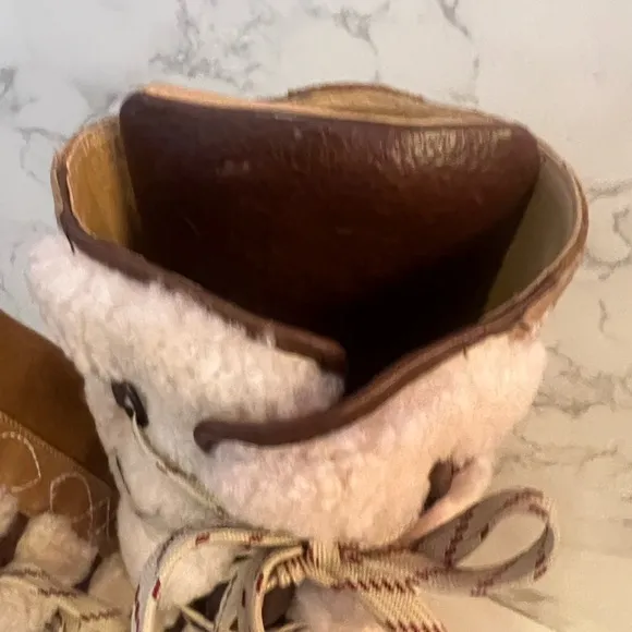 Free People stitch detail shearling mukluk boots in vintage tan size 9