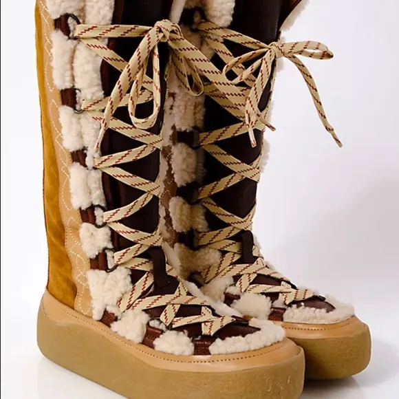 Free People stitch detail shearling mukluk boots in vintage tan size 9