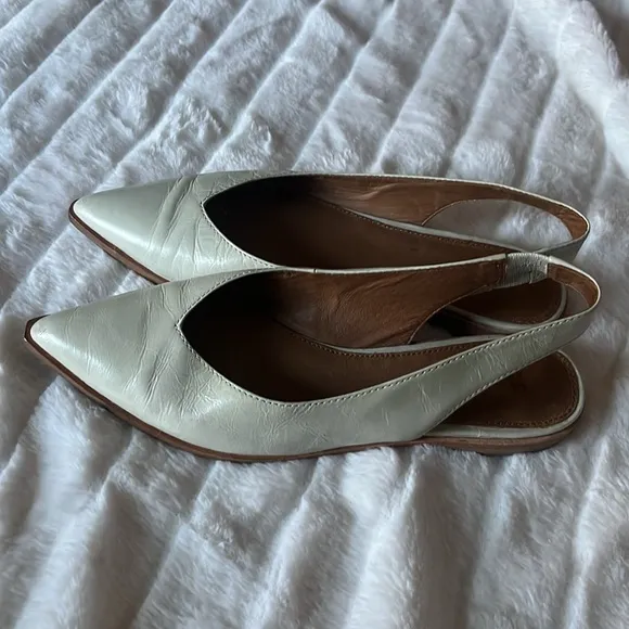Frye Kenzie Slingback Flat Ivory