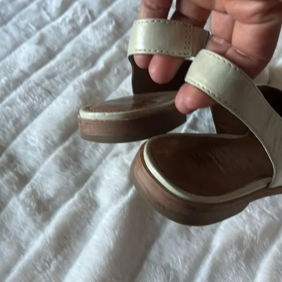 Frye Kenzie Slingback Flat Ivory