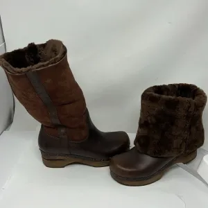 Frye Morgan Sz 7.5 Clog Shearling Fully Lined Leather Pull On Boots