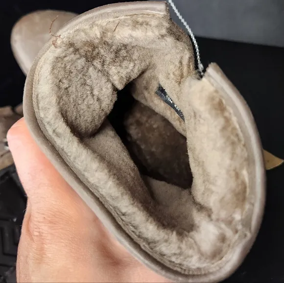 Frye NWT 5.5 Veronica weatherproof shearling lined distressed low biker boots