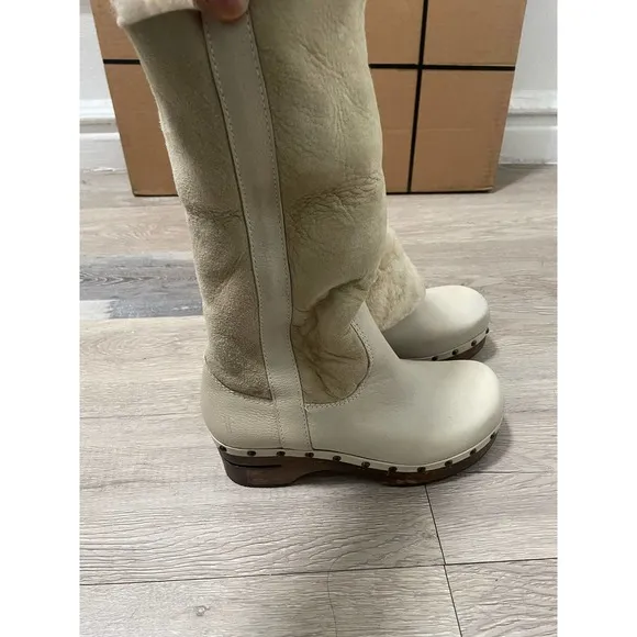 Frye - Shearling Boots / Cream &amp; Wood / size 6 B