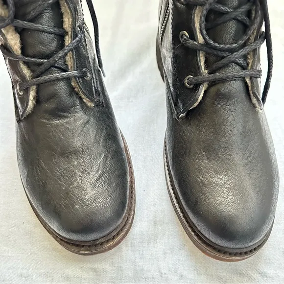 Frye Shearling Lined Valerie Lace Up Combat Ankle Black Leather Boots Size 10