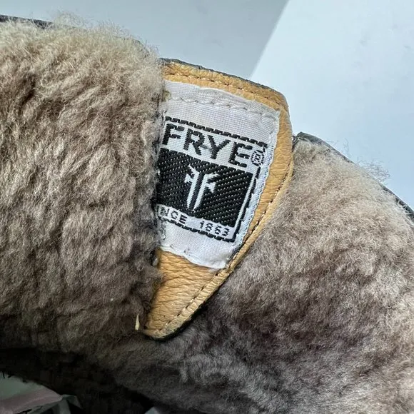 FRYE Valerie 6 Black Shearling Moto Buckle Motorcycle Boots Booties