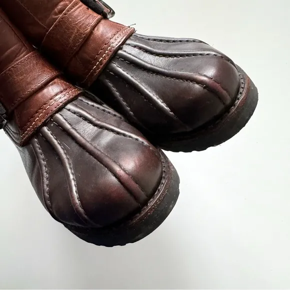 Frye Veronica Duck Engineer Shearling Boots Genuine Leather Buckle Moto