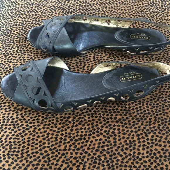 Fun Coach slingback flats!