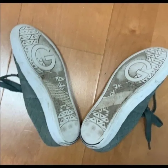 G by Guess Blue casual sneakers size 7M