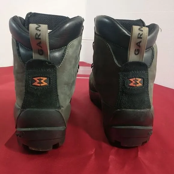 Garmont Dakota Mens SZ 5.5 Hiking Boots - Vibram Soles