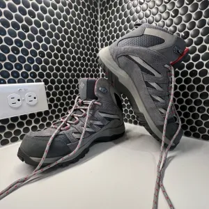 Gently Worn size 10 Colombia high top Work/Hiking Boots
