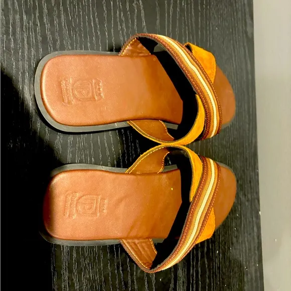 Genuine Handmade Men's  Sandals Brown  &amp; Orange - Size 10