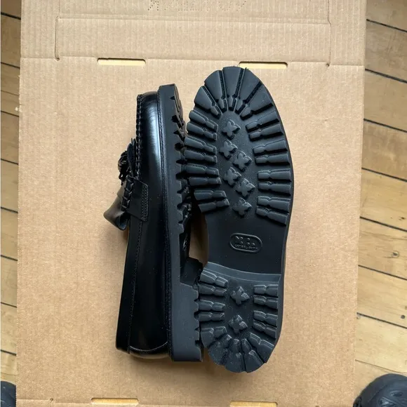 G.H. Bass Weejuns. Black Loafers