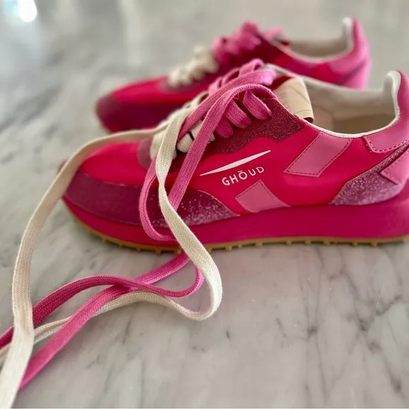 Ghoud Womens pink rush sneakers. Size 37