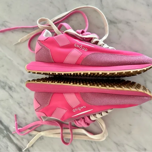Ghoud Womens pink rush sneakers. Size 37