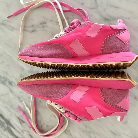 Ghoud Womens pink rush sneakers. Size 37