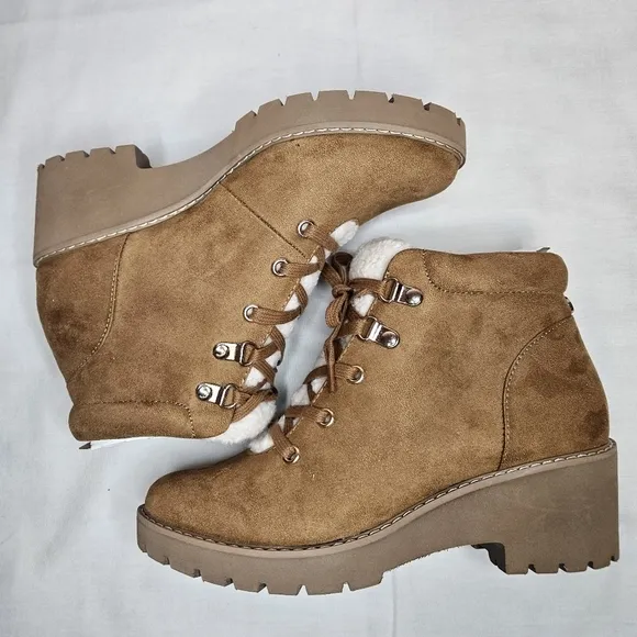 Giani Bernini Valentena Ankle Lugged Sole Combat &amp; Lace-up Boots NWT