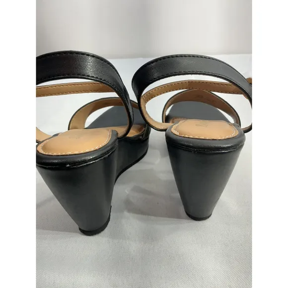 Girls Beta Size 3 Black Open Toe Sling Back Wedge Sandals NWOT