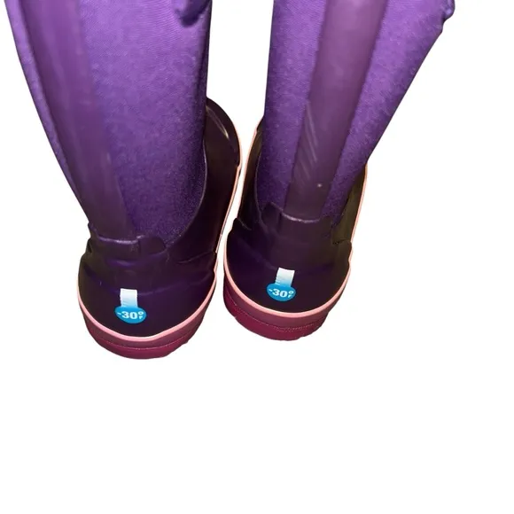 Girls Kids bogs classic purple rain snow boots size 12 child