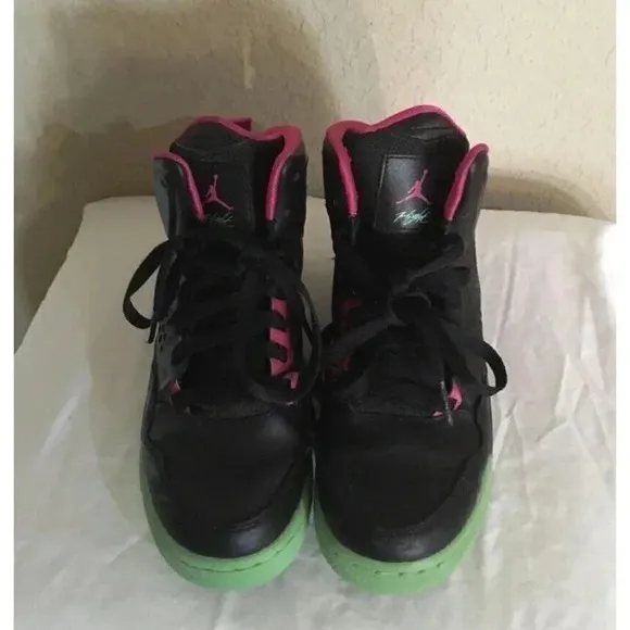 Girls Nike Air Jordan Retro Flight 5 youth with box‎