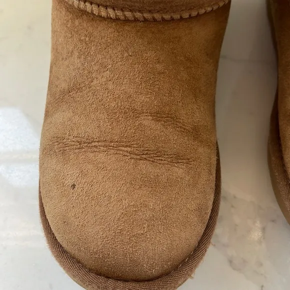 Girl's Ugg Daelynn Bow Genuine Shearling Boot