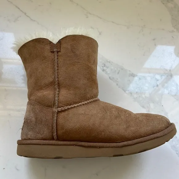 Girl's Ugg Daelynn Bow Genuine Shearling Boot