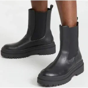 Good American Ankle Chelsea Boots Combat Lug Sole Pull On Leather Black Size 12