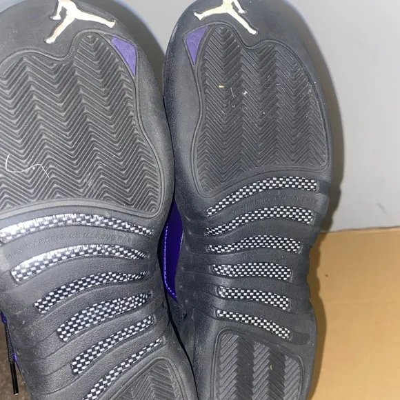 Grade school sz 4.5 jordan retro 12 Black and Concord no box