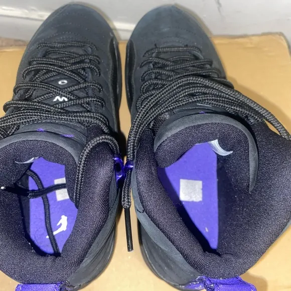 Grade school sz 4.5 jordan retro 12 Black and Concord no box