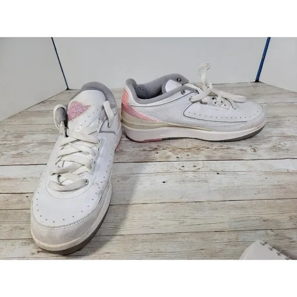 GS‎ Air Jordan 2 Low 2005 Sneakers 6Y White Womens Pink Retro Leather 20 Years