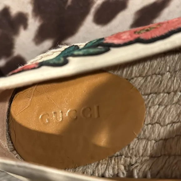 Gucci Pilar leather espadrille with embroidered flowers