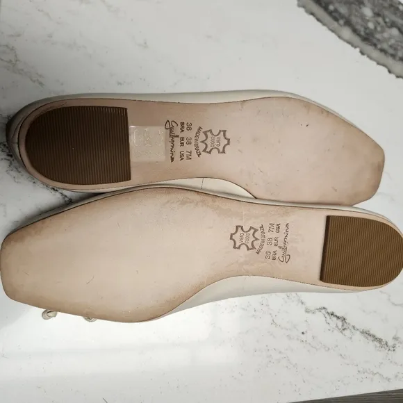 Guilhermina Anthropologie Leather Square Toe Ballet Flats in ivory size 7
