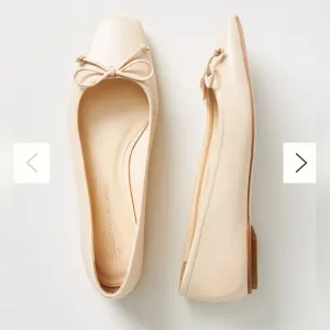 Guilhermina Anthropologie Leather Square Toe Ballet Flats in ivory size 7