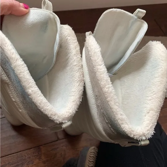 helly hansen snow boots 6w